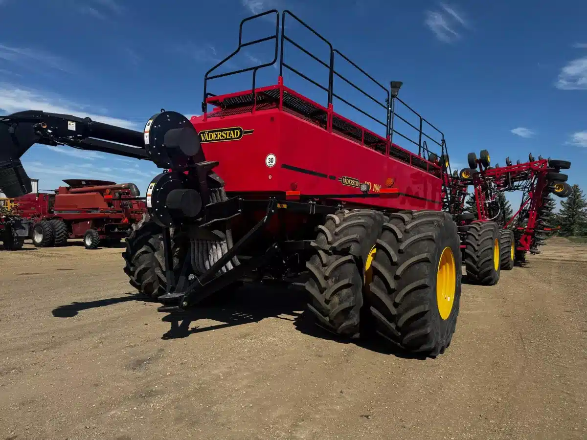 2023 Seed Hawk 8412 Air Seeder
