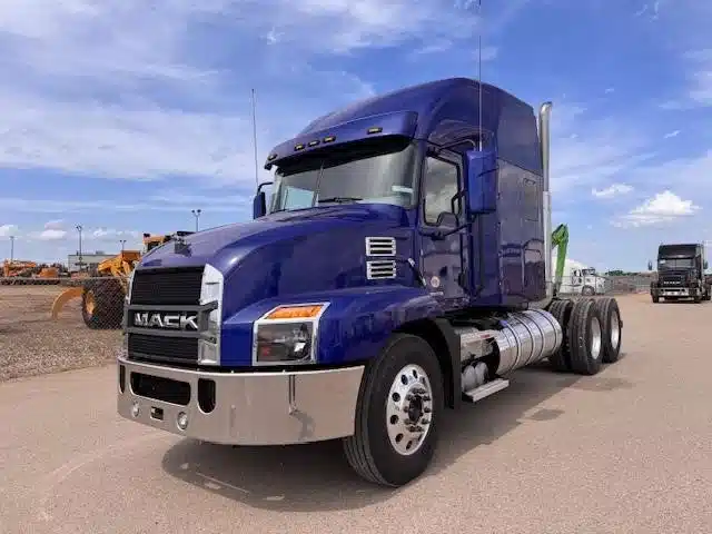 2026 Mack ANTHEM 64T Semi-Truck