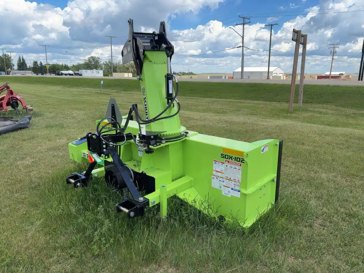 Gallery image 2 for 2025 Schulte SDX-102 Snow Blower
