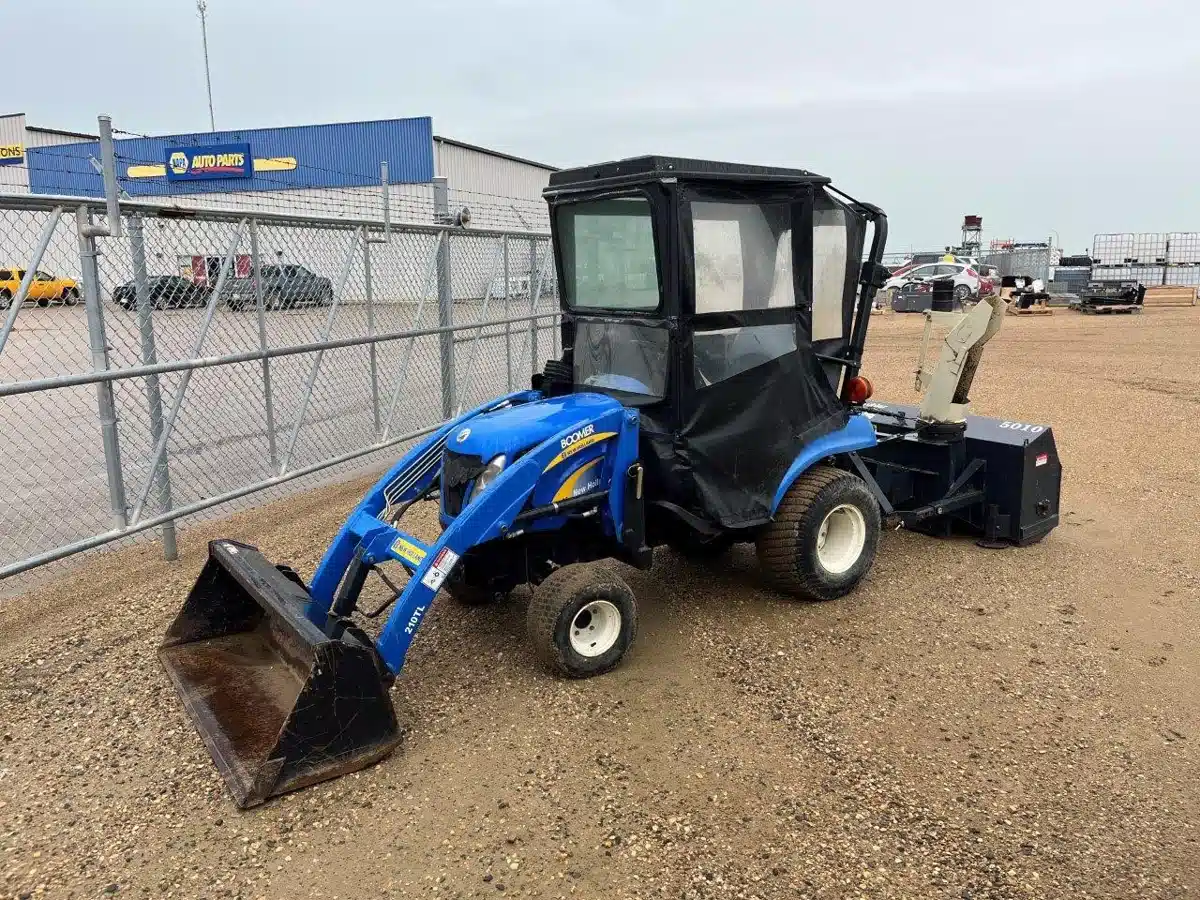 Gallery image 1 for 2008 New Holland T1030 Tractor