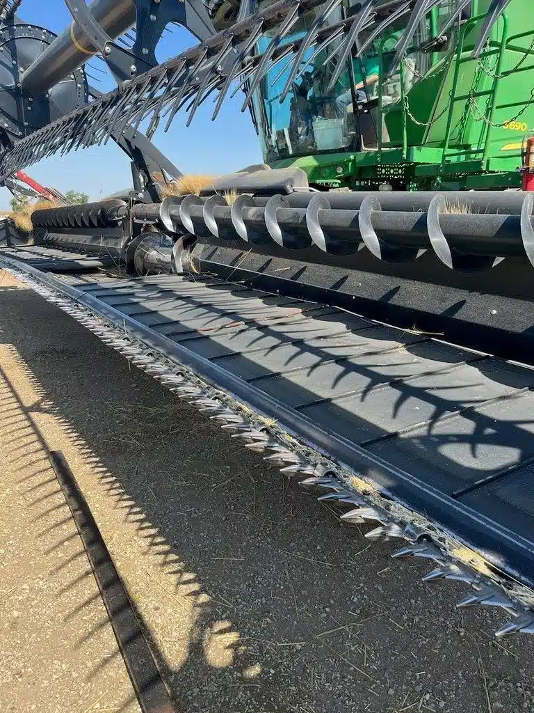 2025 Buhler Farm King Y1385 Auger