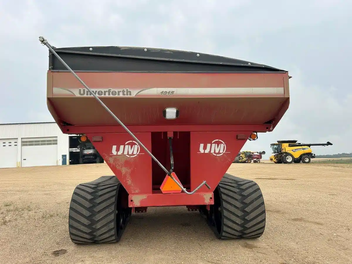 Gallery image 2 for 2011 Unverferth 1015 Grain Cart