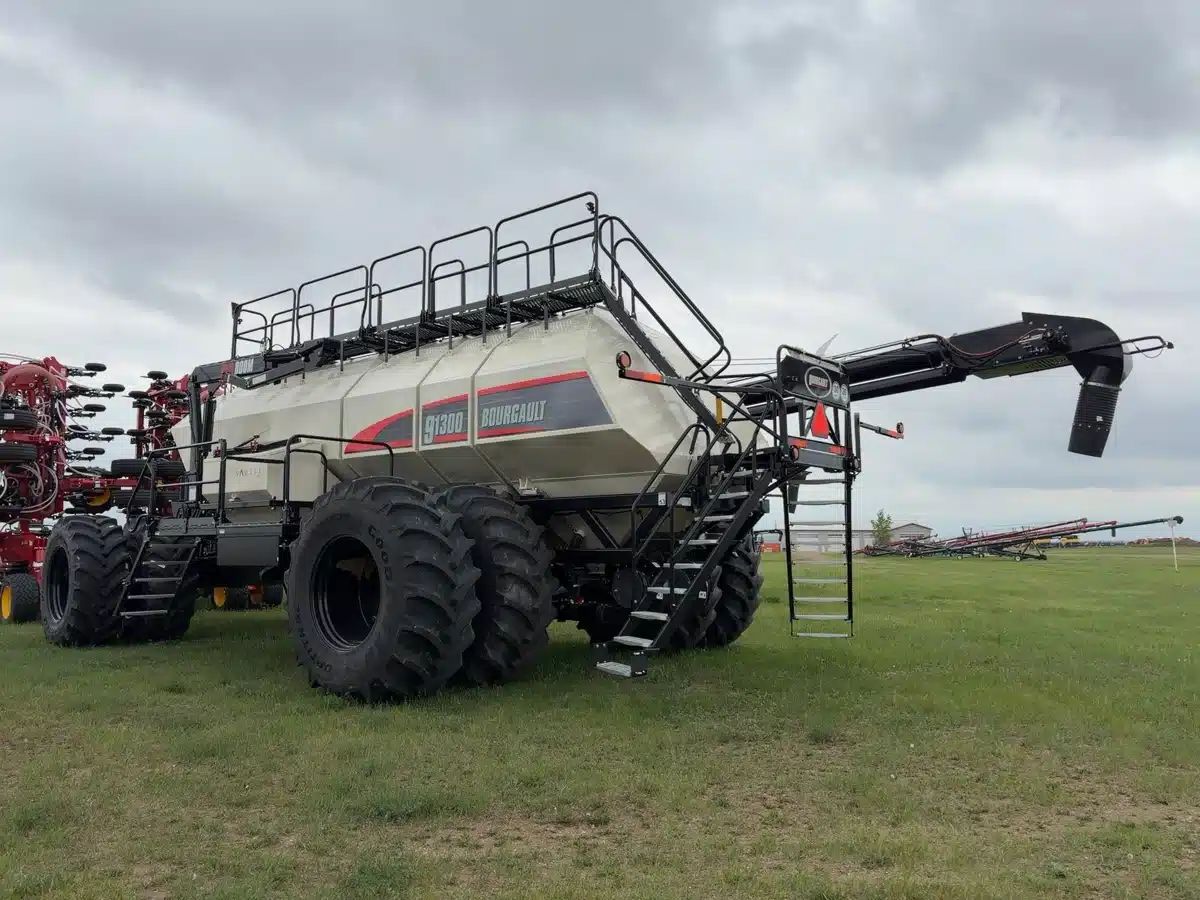 Gallery image 2 for 2026 Bourgault 91300 Air Cart