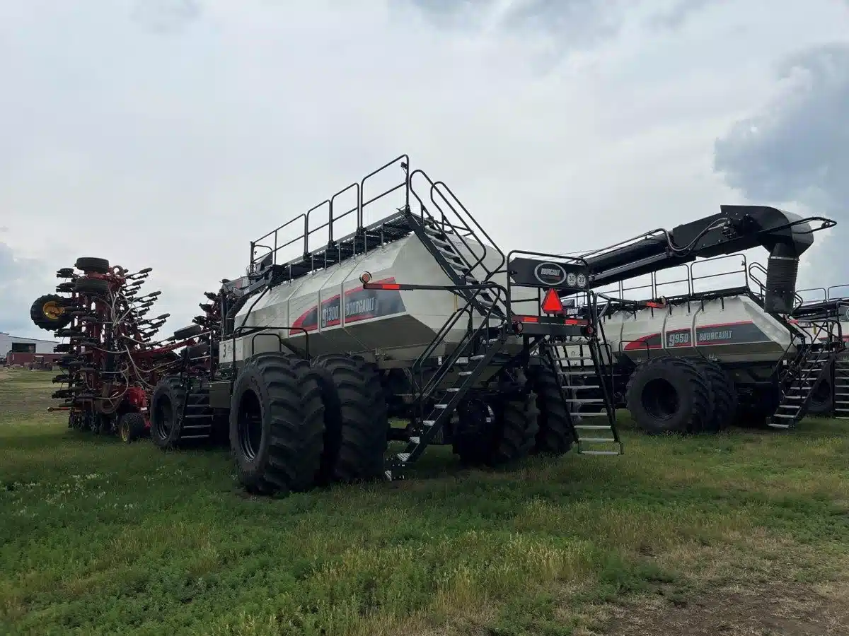Gallery image 2 for 2025 Bourgault 3335-76 Air Drill
