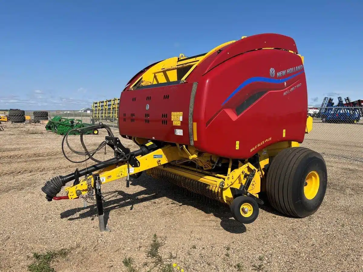 Photo de la Galerie 1 pour 2022 New Holland ROLL-BELT 560 Presse à Balle Ronde