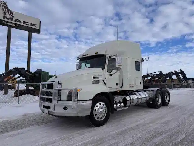 2023 Mack ANTHEM 64T Semi-Truck