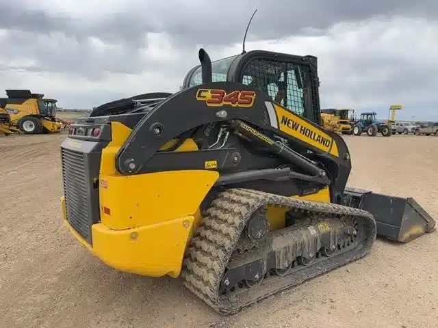 Gallery image 2 for 2022 New Holland Construction C345 Skid Steer