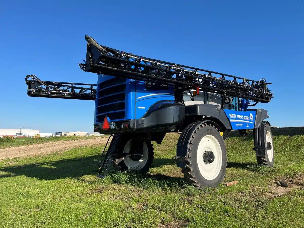 Gallery image 2 for 2023 New Holland SP.410F Sprayer - Self Propelled