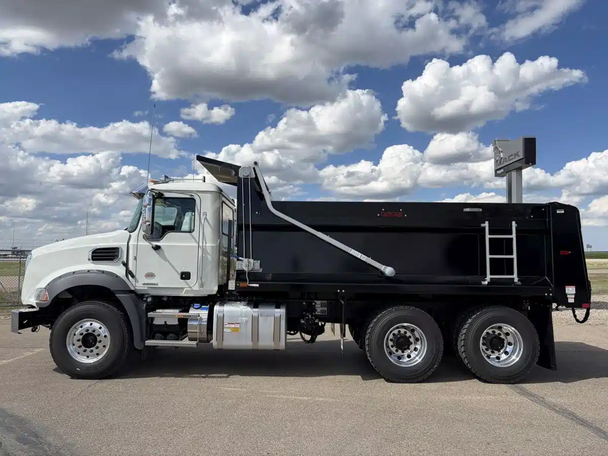 Gallery image 2 for 2027 Mack GRANITE 64BR Truck - Dump