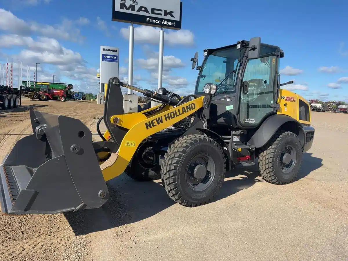 Photo de la Galerie 1 pour 2023 New Holland Construction W80C Chargeur sur roues