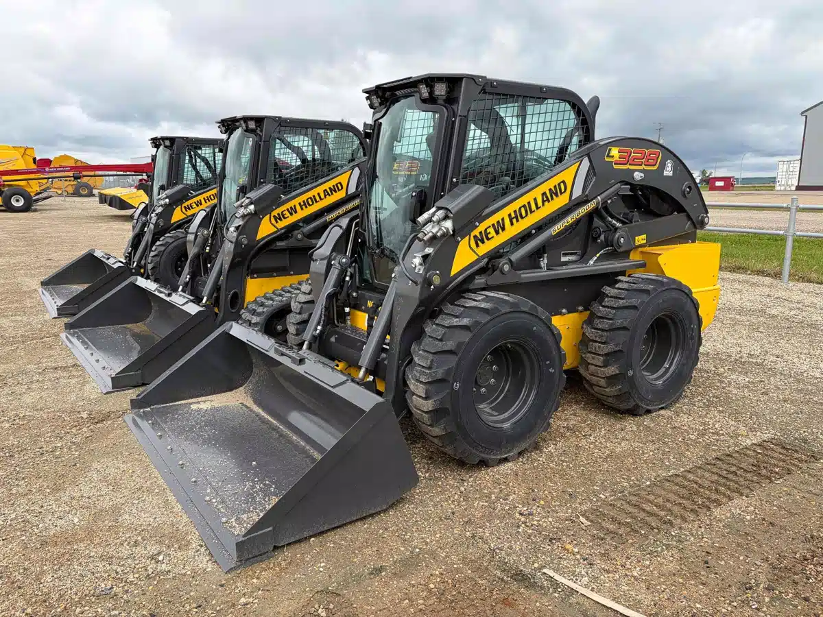 Gallery image 1 for 2025 New Holland Construction L328 Skid Steer