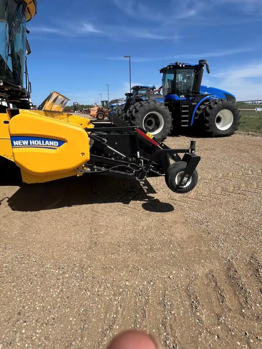 Photo de la Galerie 1 pour 2022 New Holland 790CP Nez - Ramasseur