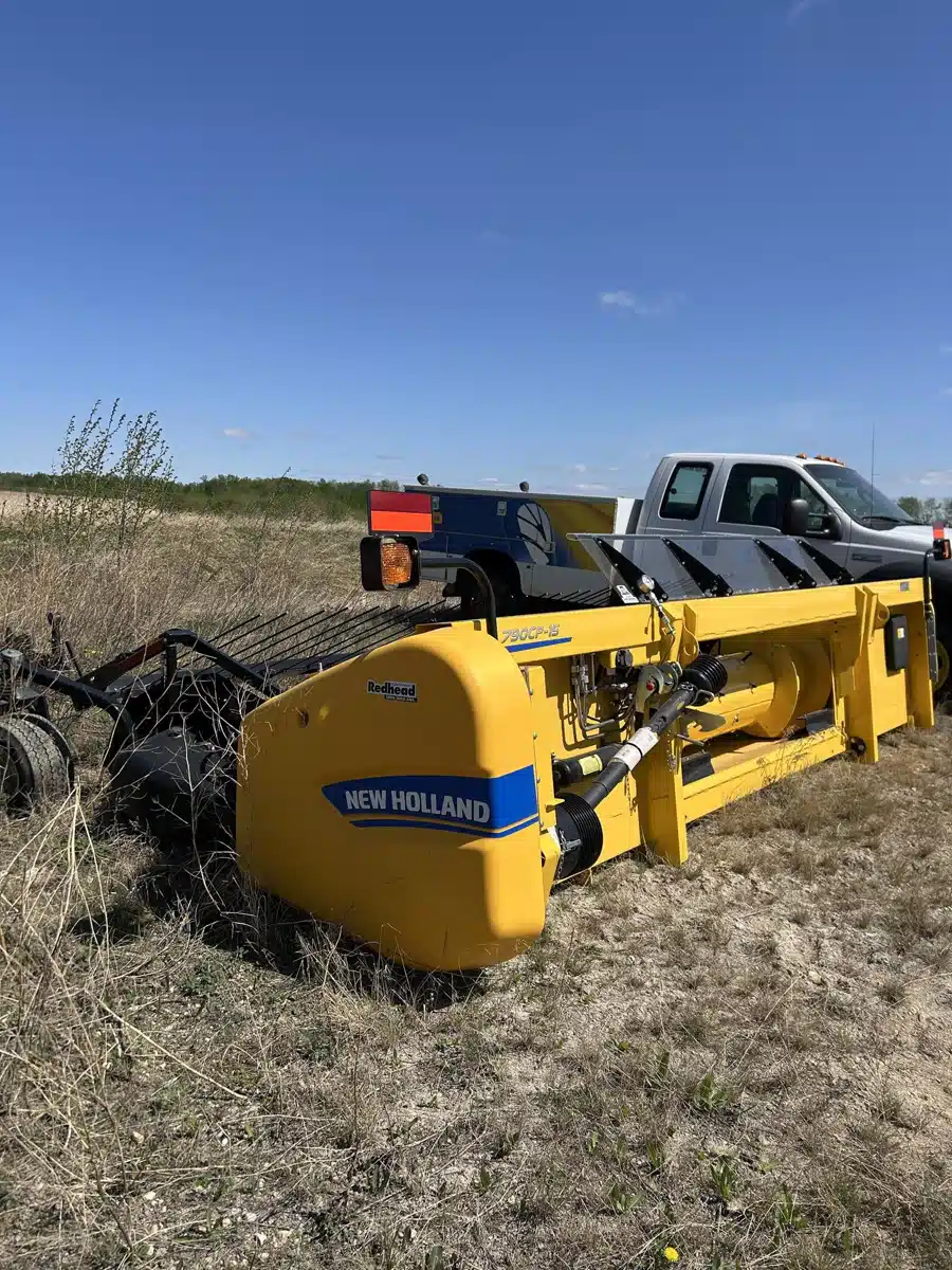 Photo de la Galerie 2 pour 2022 New Holland 790CP Nez - Ramasseur