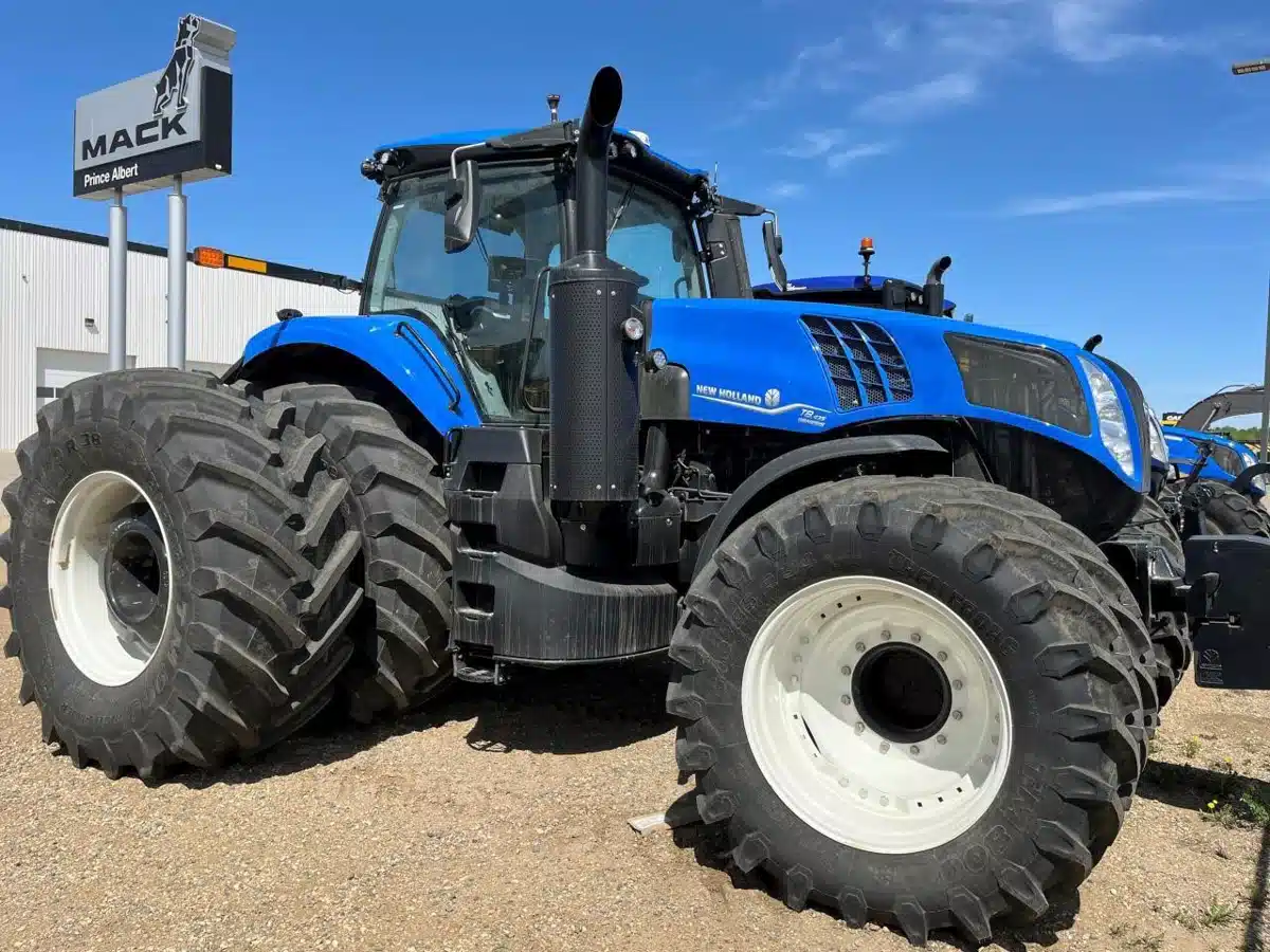Photo de la Galerie 2 pour 2024 New Holland T8.435 Tracteur