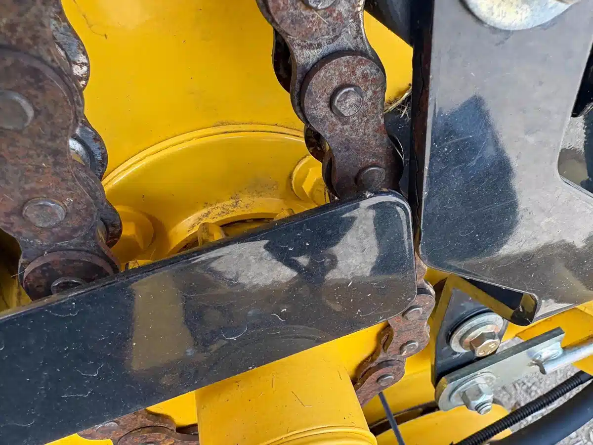 Photo de la Galerie 2 pour 2023 New Holland ROLL-BELT 560 Presse à Balle Ronde