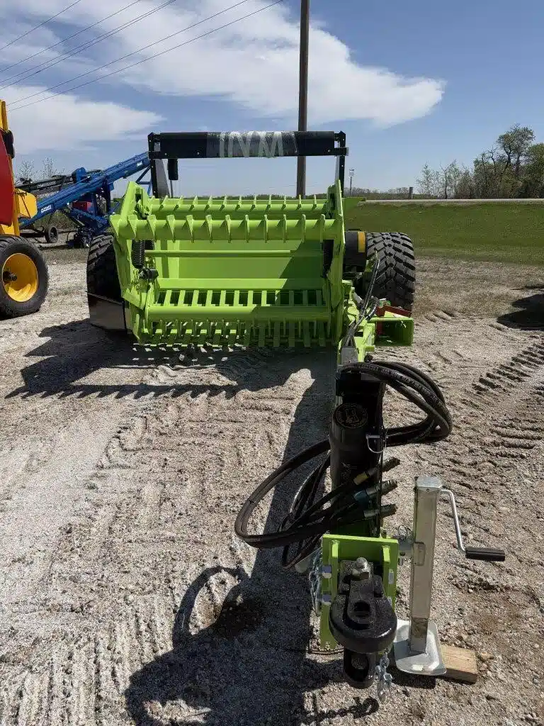 Gallery image 2 for 2026 Schulte GIANT 3500 Rock Picker