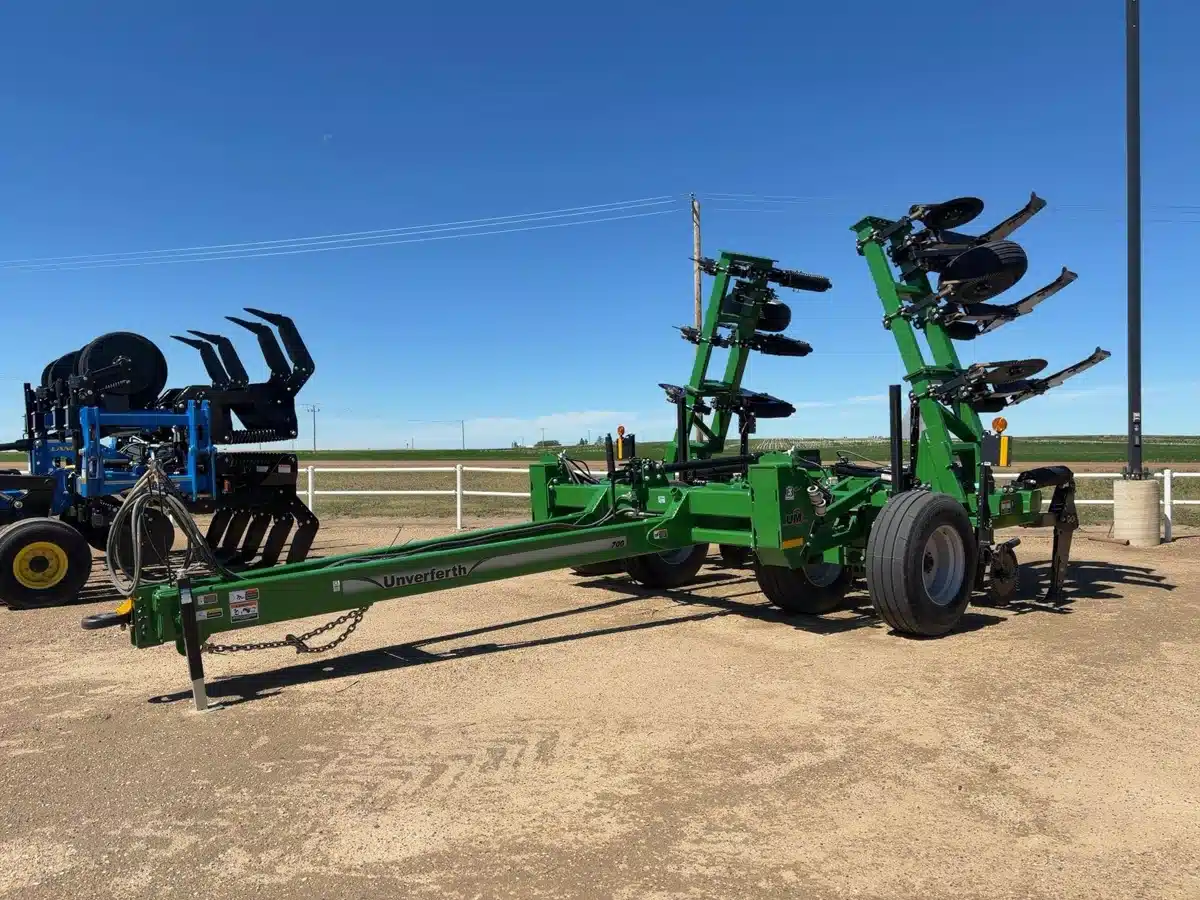 Photo de la Galerie 1 pour 2024 Unverferth 122 disque scarificateur