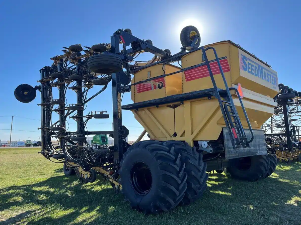 Gallery image 2 for 2010 SeedMaster 60-12 Air Seeder