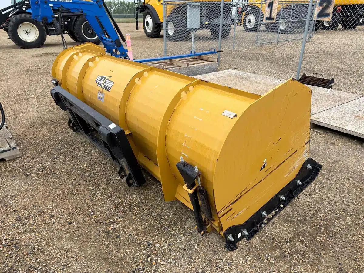 Gallery image 2 for 2019 HARTL 3500 Snow Blower