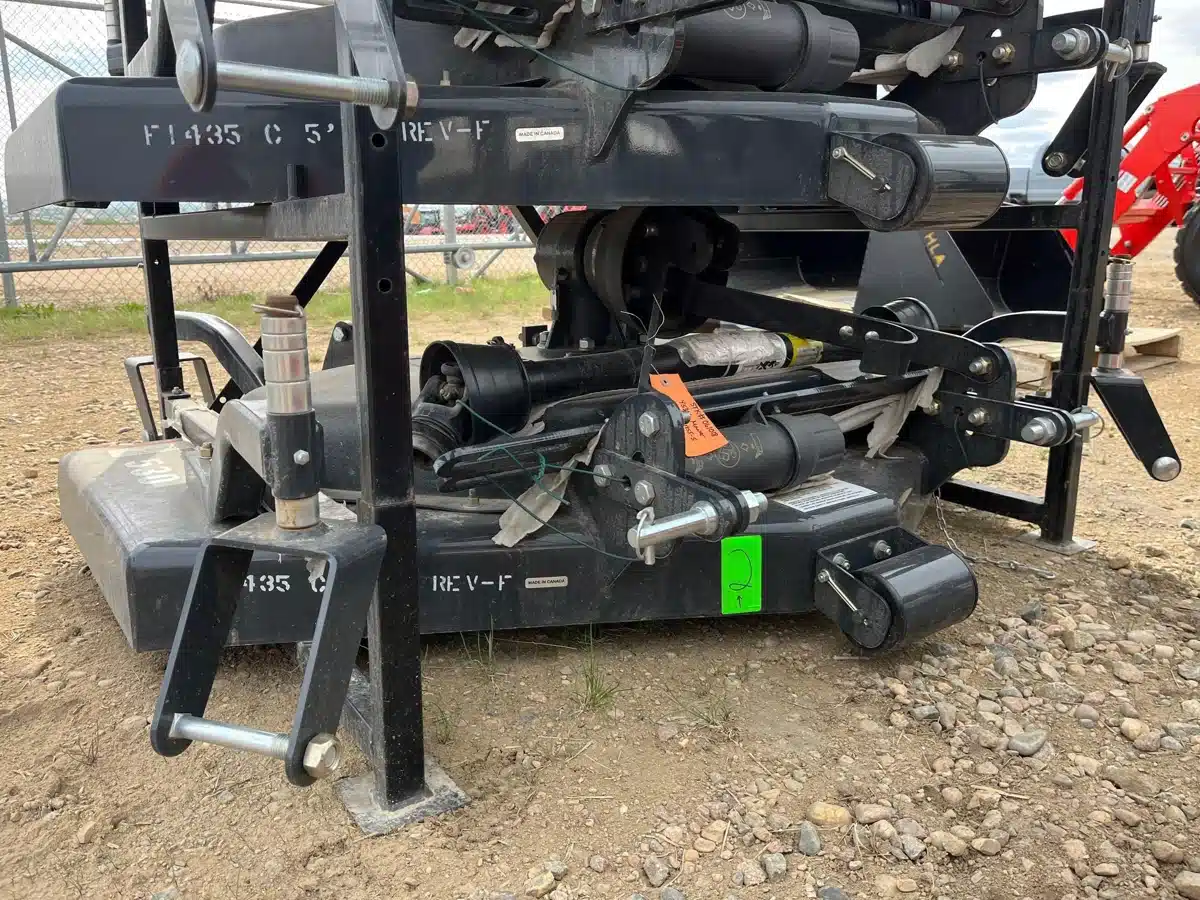 Gallery image 1 for 2025 Buhler Farm King 530 Rotary Cutter