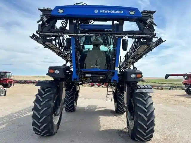 Photo de la Galerie 1 pour 2017 New Holland SP345F Arroseur - Automoteur