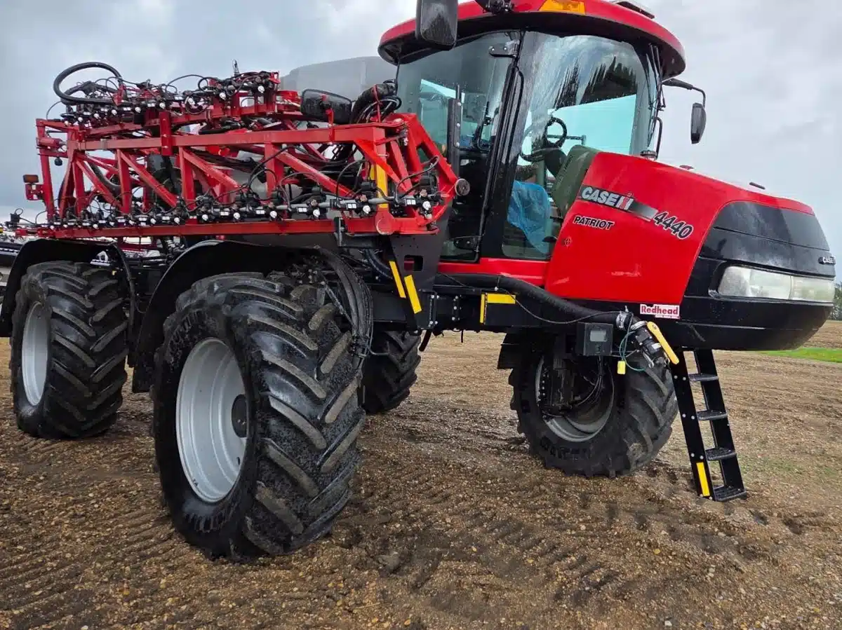 Gallery image 2 for 2018 Case IH PATRIOT 4440 Sprayer - Self Propelled