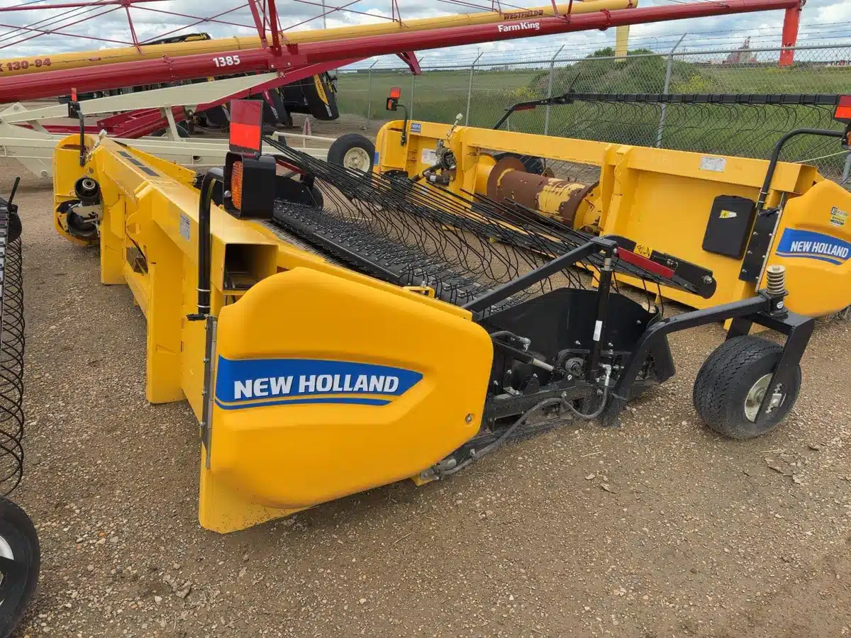 Gallery image 2 for 2022 New Holland 790CP Header - Pickup