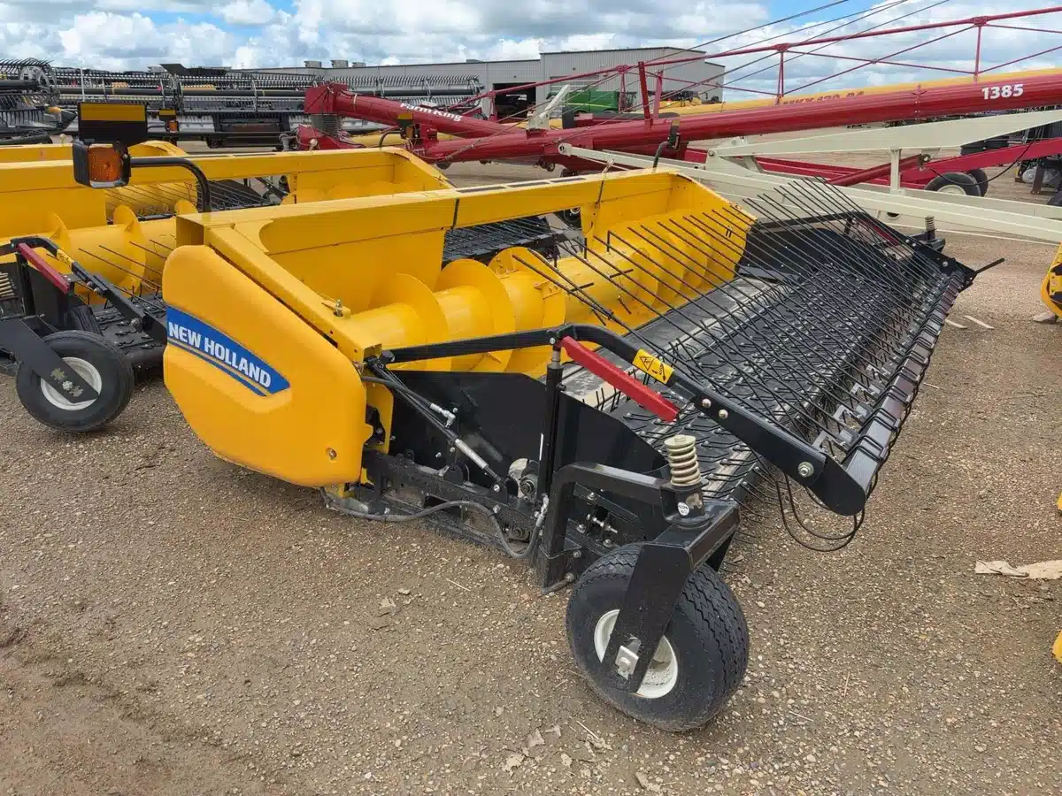 Gallery image 1 for 2022 New Holland 790CP Header - Pickup