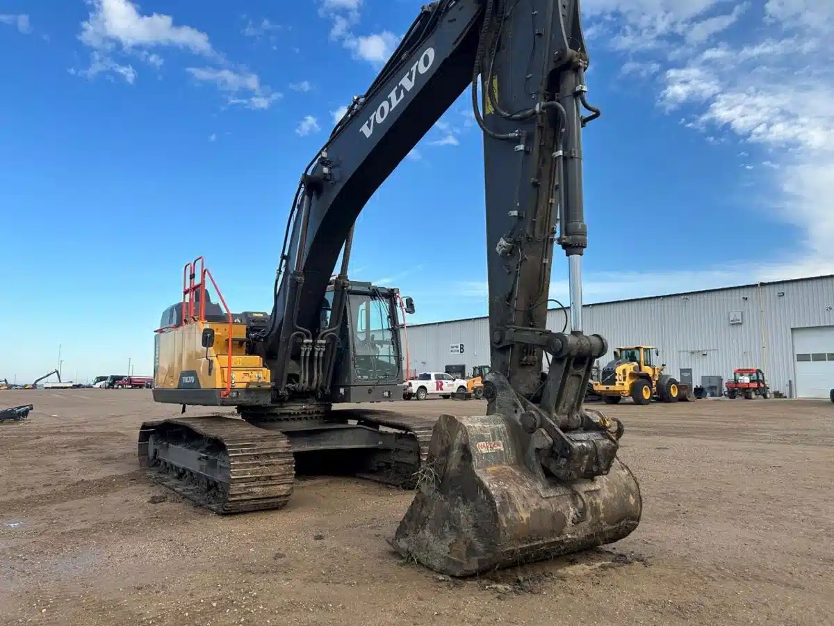 Photo de la Galerie 1 pour 2022 Volvo EC380EL Excavatrice
