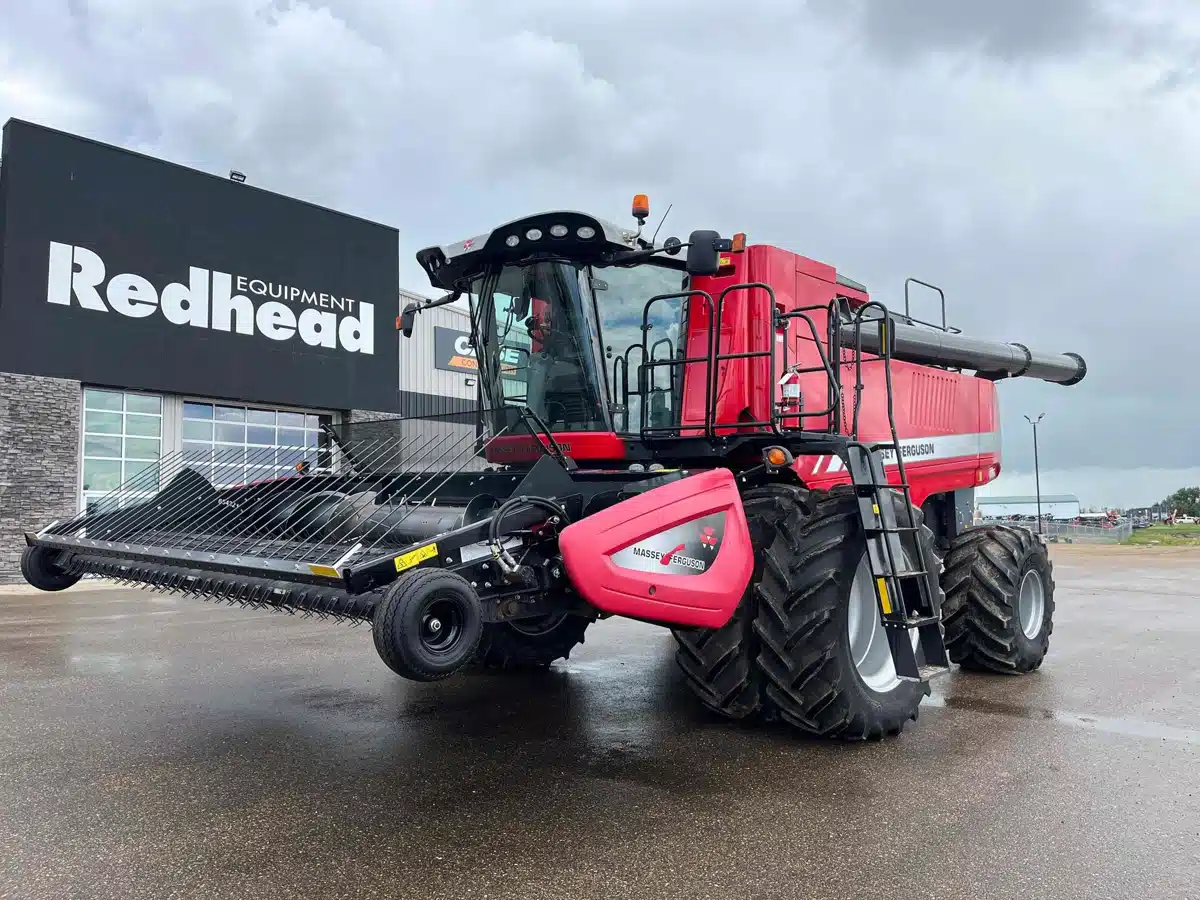 Gallery image 1 for 2018 Massey Ferguson 9565 Combine