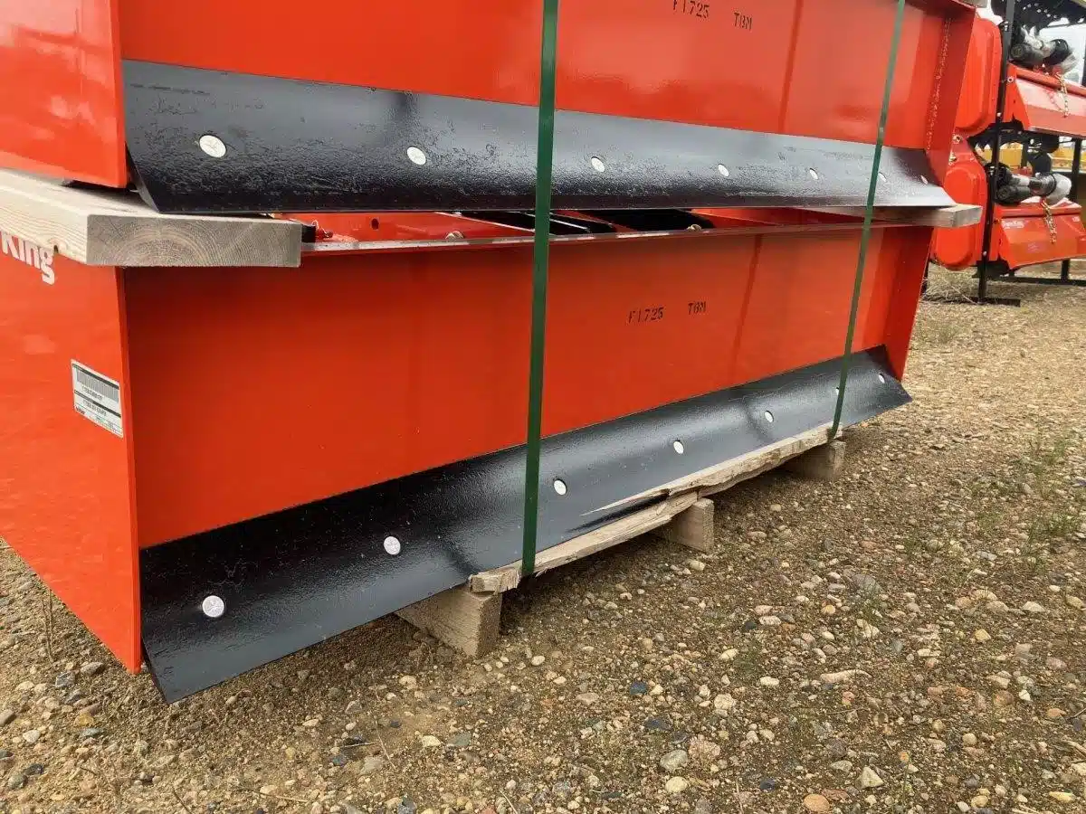 Photo de la Galerie 1 pour 2023 Buhler Farm King Y725BS Lame