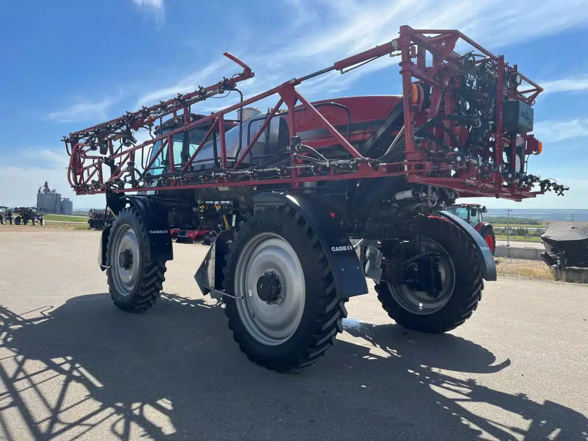 Gallery image 1 for 2016 Case IH PATRIOT 3340 Sprayer - Self Propelled