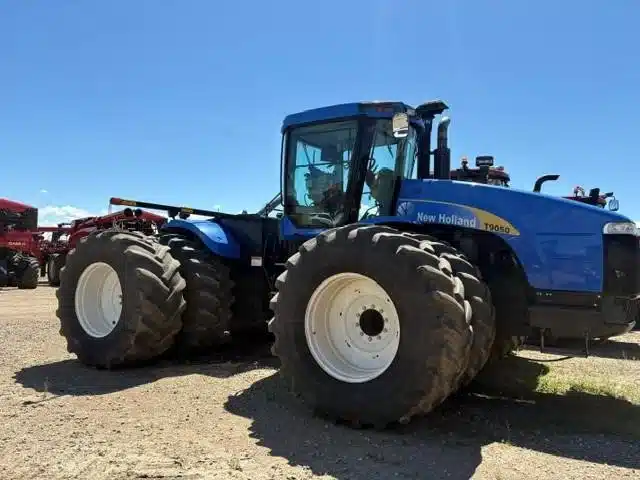Gallery image 1 for 2011 New Holland T9050 Tractor