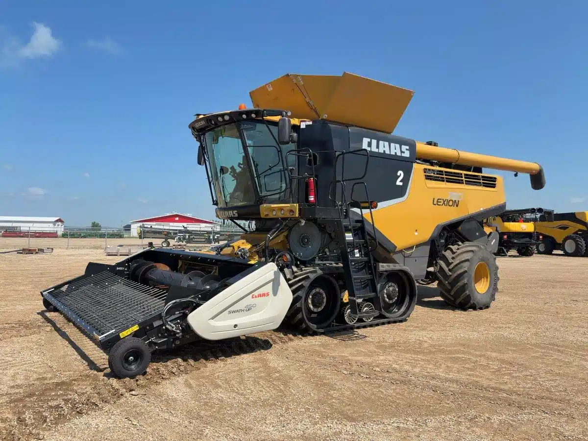 Gallery image 2 for 2017 CLAAS LEXION 780 TT Combine
