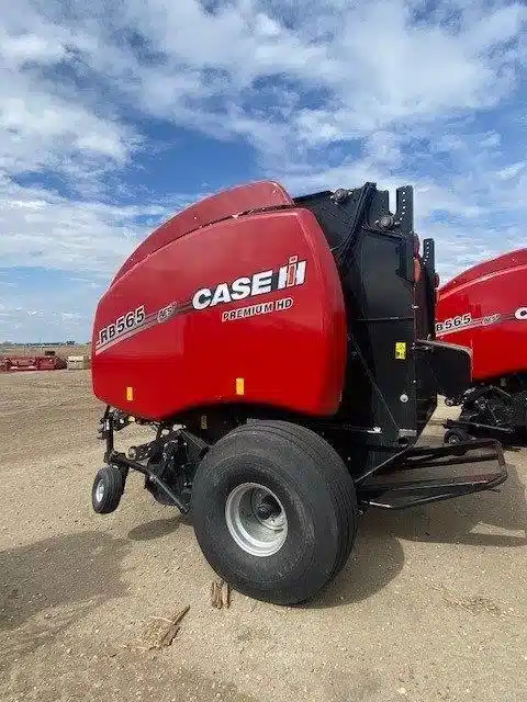 Photo de la Galerie 2 pour 2023 Case IH RB565 Presse à Balle Ronde