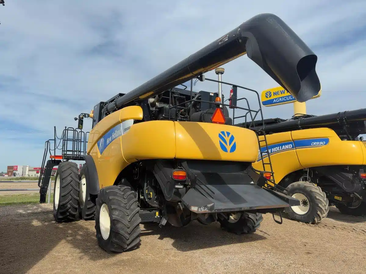 Photo de la Galerie 2 pour 2009 New Holland CR9080 Batteuse