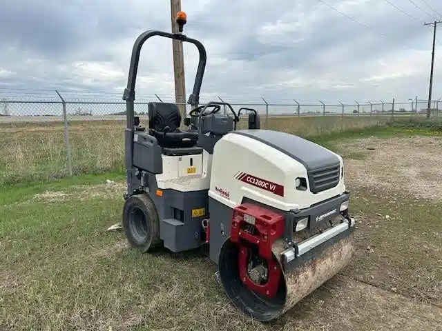 Photo de la Galerie 1 pour 2025 Dynapac CC1200C VI compacteur