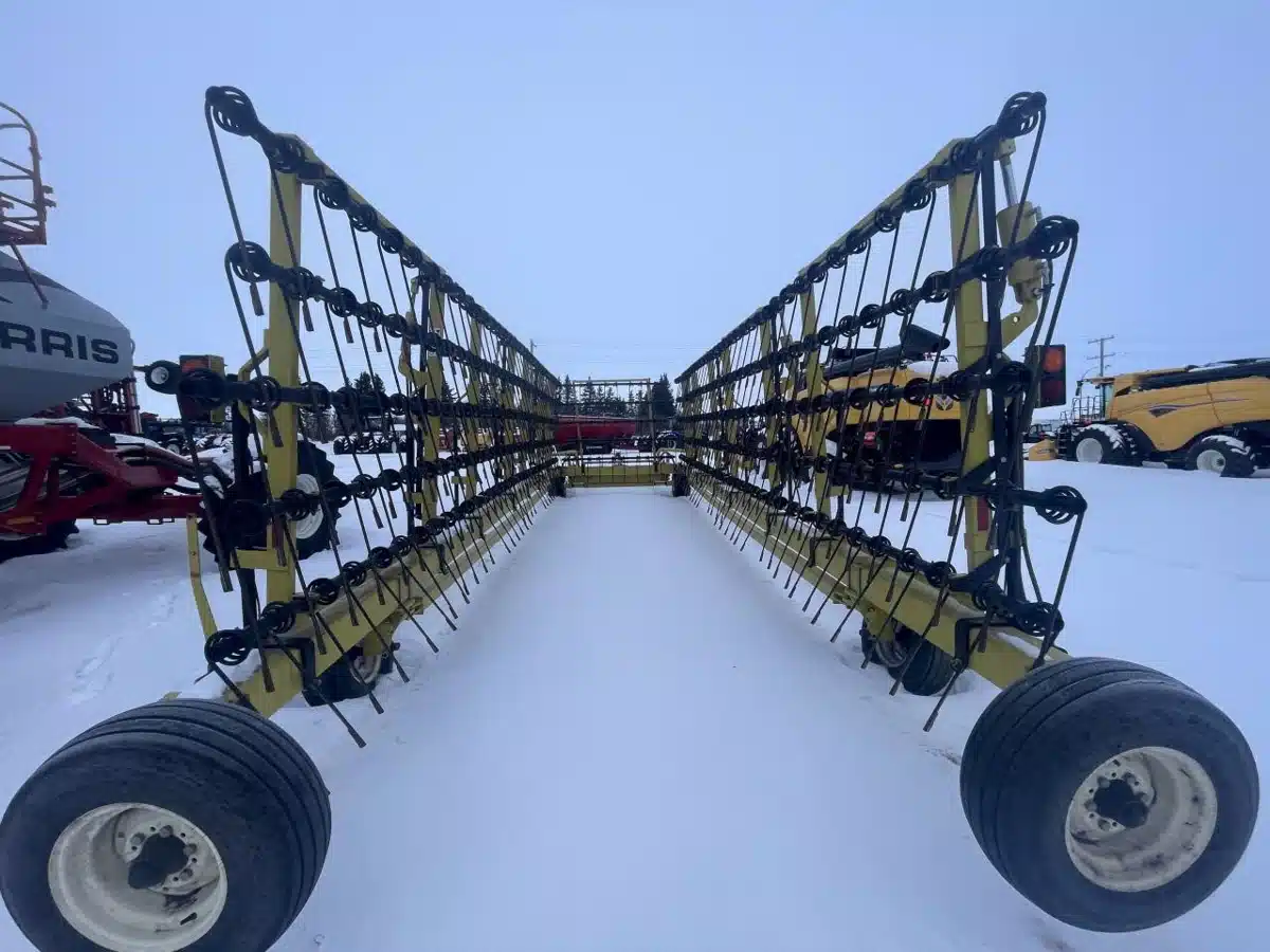 Gallery image 2 for 2015 Degelman SM7000 Harrow