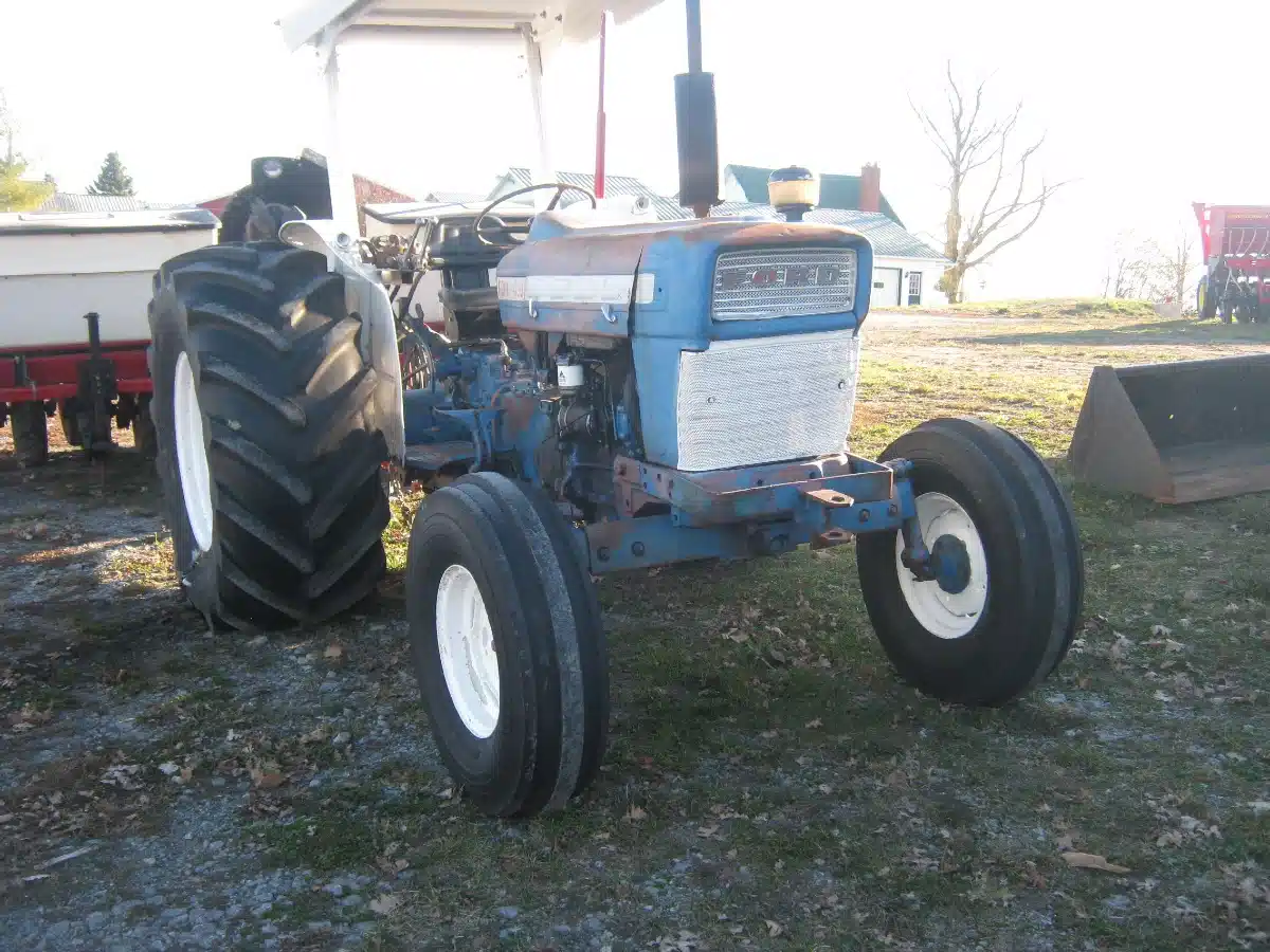 Gallery image 2 for Used Ford 4000 Tractor