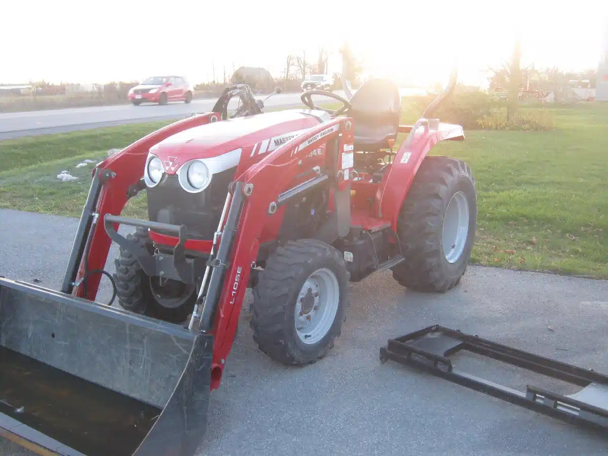 Gallery image 2 for Used Massey Ferguson 1734E Tractor