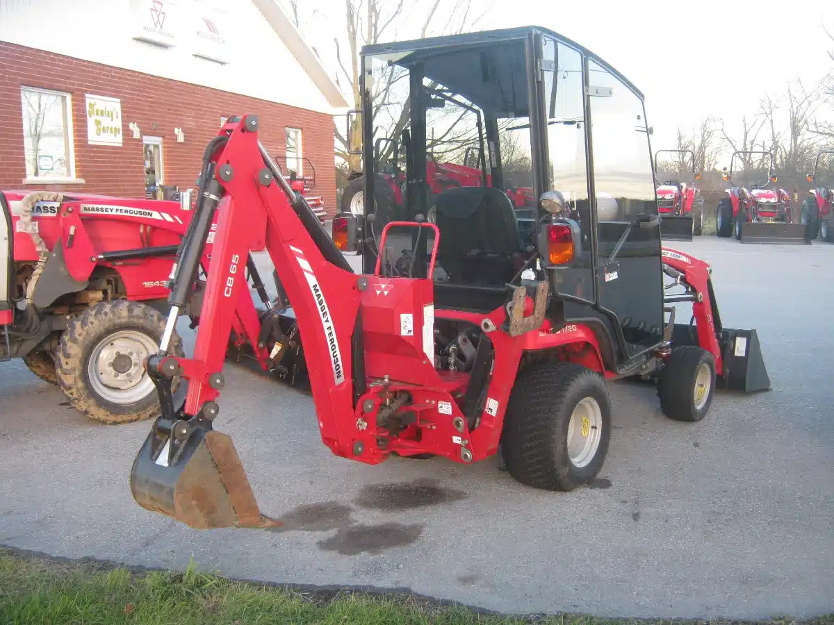 Used Massey Ferguson GC 1720 Tractor