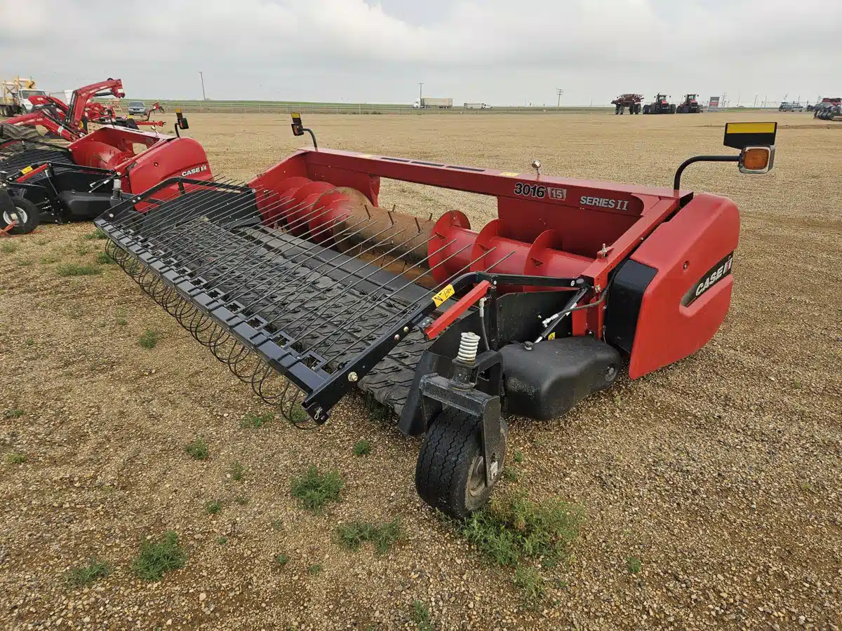 Gallery image 2 for Used 2020 Case IH 3016 Header - Pickup
