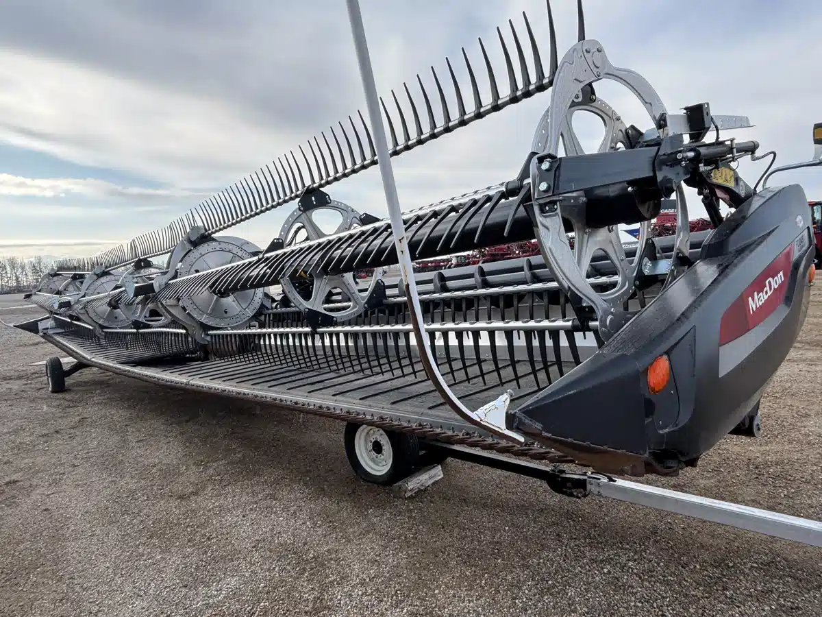 Gallery image 2 for Used 2022 MacDon FD245 Header - Draper