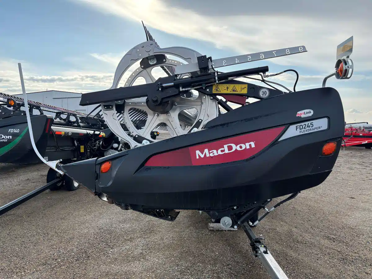 Gallery image 1 for Used 2022 MacDon FD245 Header - Draper