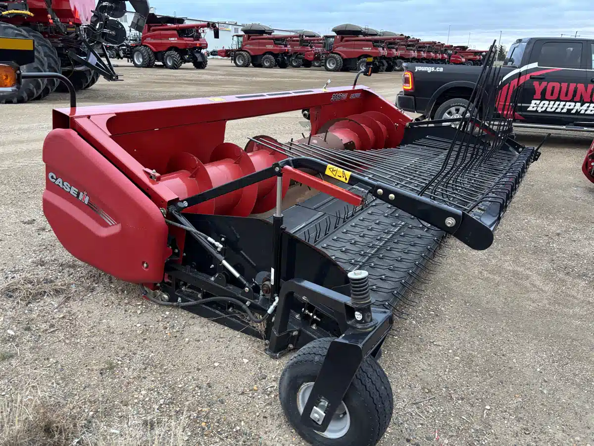 Gallery image 1 for 2022 Case IH 3016 Header - Pickup