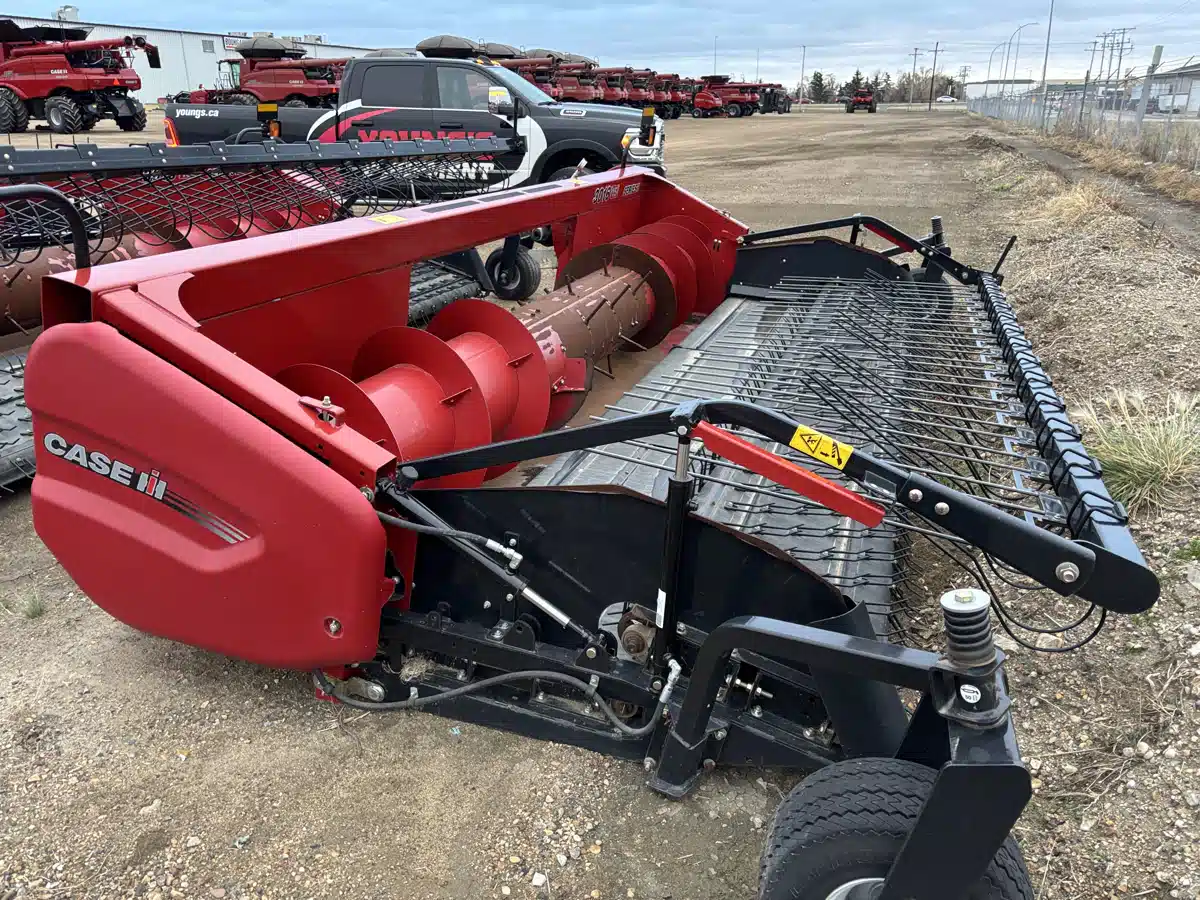 Gallery image 1 for Used 2022 Case IH 3016 Header - Pickup