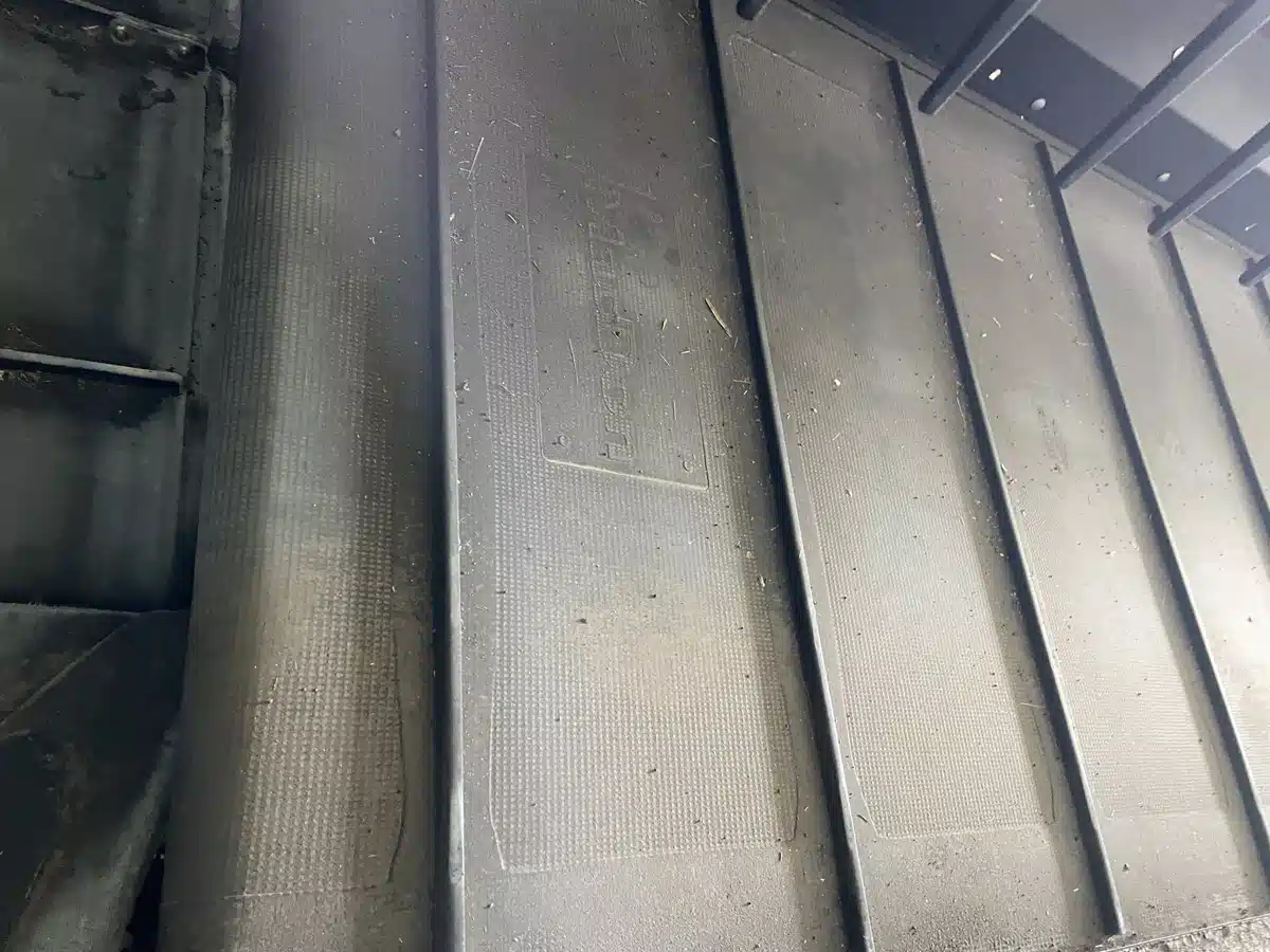 Gallery image 2 for Used 2021 MacDon FD140 Header - Flex Draper