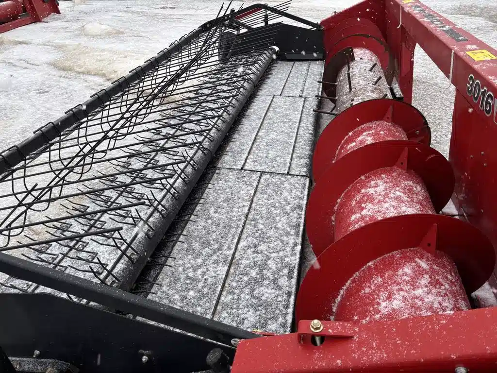 Gallery image 1 for Used 2022 Case IH 3016 Header - Pickup