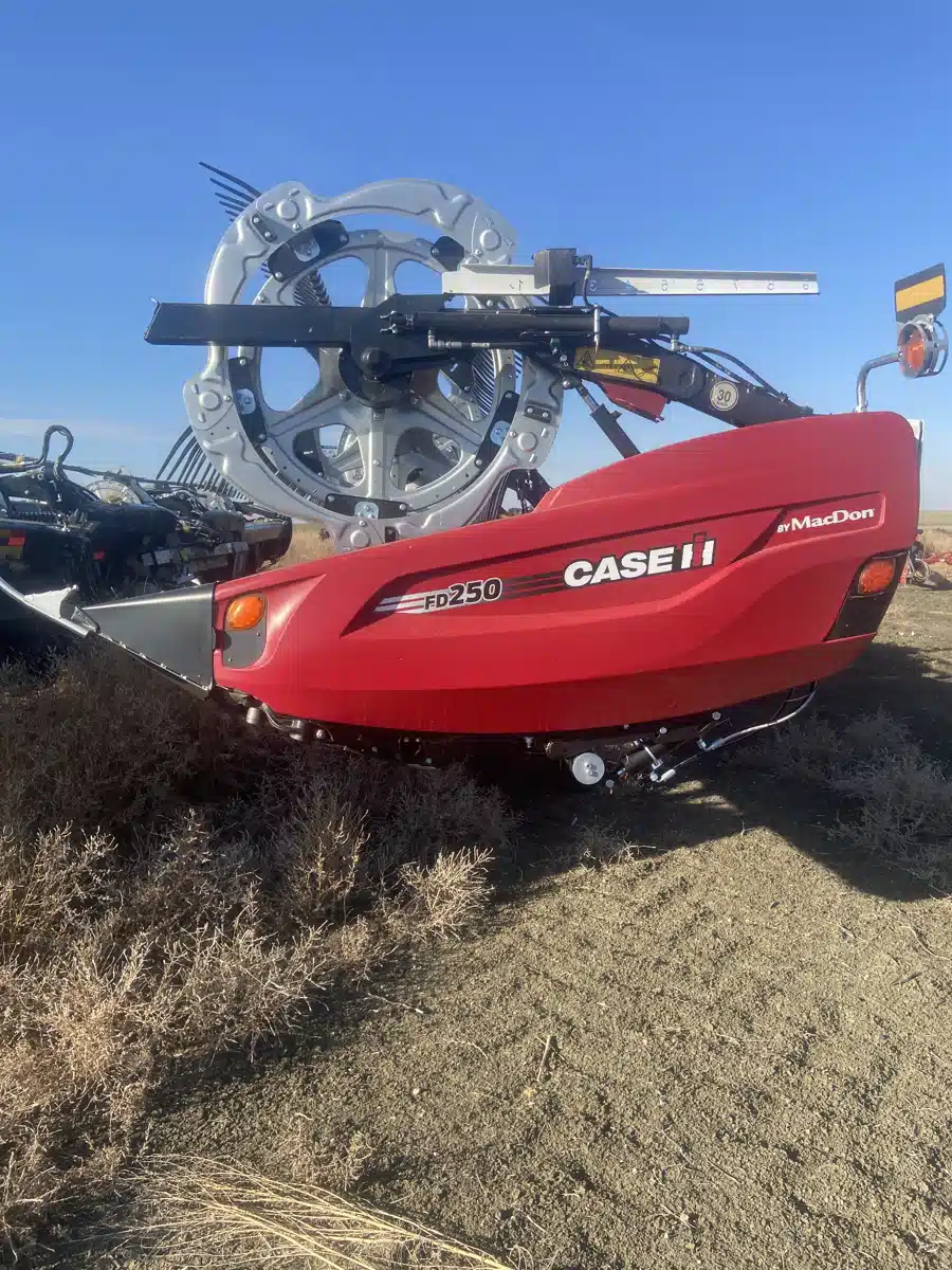Gallery image 1 for Used 2024 MacDon FD250 Header - Draper