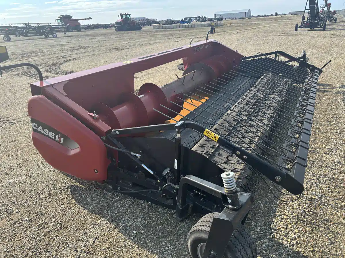 Gallery image 1 for Used 2018 Case IH 3016 Header - Pickup